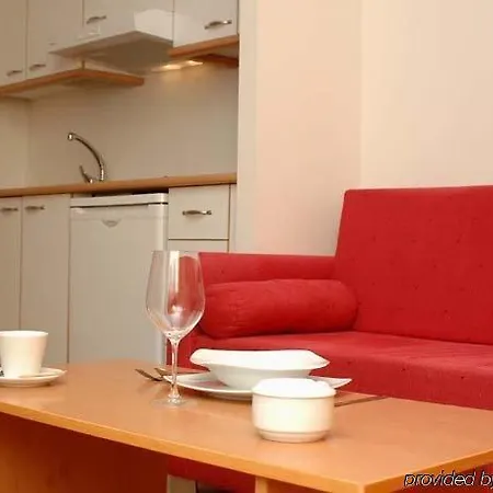 Отель Mm Бадахос